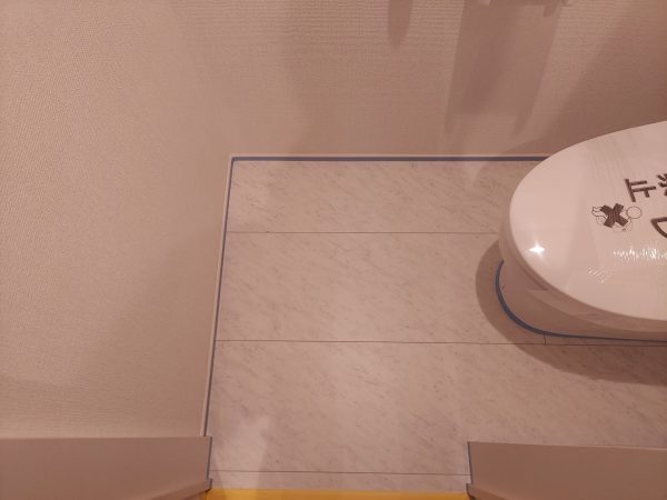 施工前後の様子（Before／After）
埼玉県草加市青柳の新築戸建に、アクアフロアコートの施工をさせていただきました。