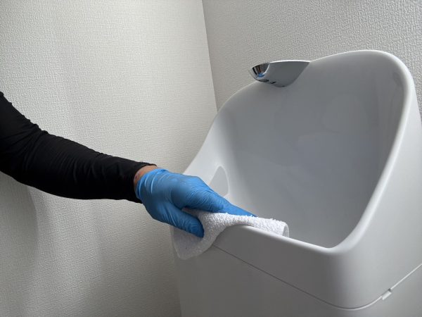 神奈川県座間市立野台の新築戸建に、水回り防カビ防汚コーティングの施工をさせていただきました。