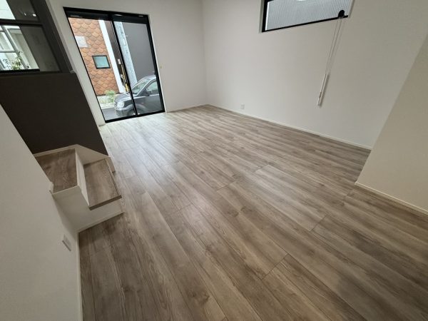 埼玉県春日部市中央 フロアコーティング 施工前の様子