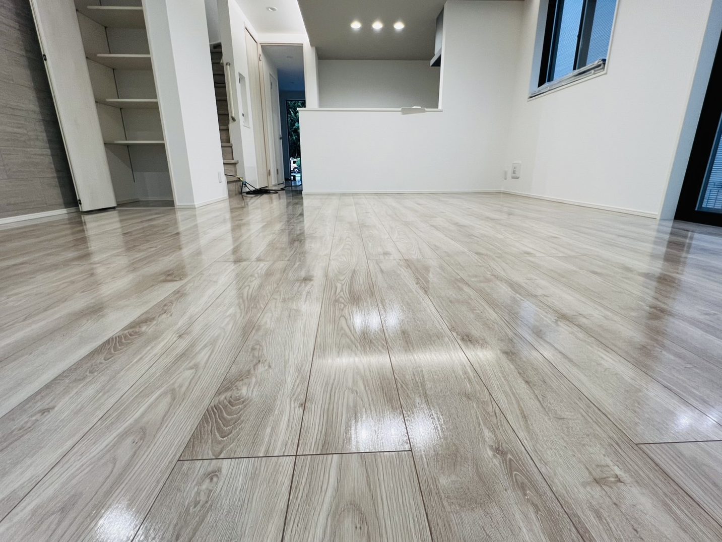 千葉県千葉市中央区 フロアコーティング 施工後 ガラスUVコーティング