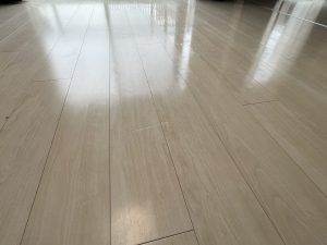 新築時はピカピカでも、生活を続けるうちに、キズ、汚れによる劣化