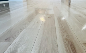 フロアコーティングは長期保護・剥離不要・美観長持ち