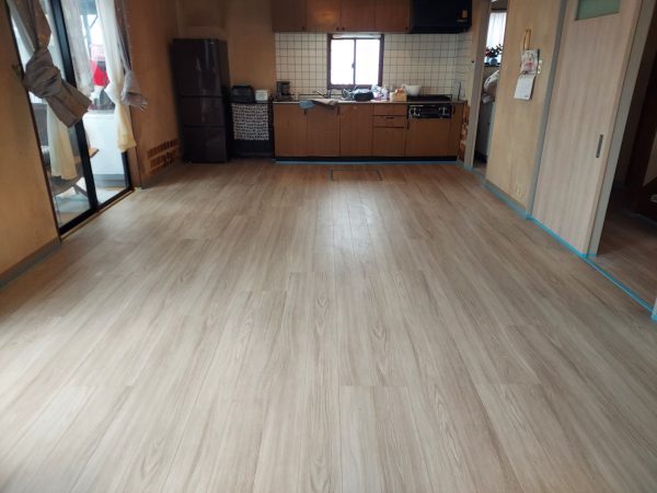 新潟県三条市 フロアコーティング 施工前の様子