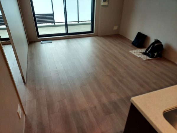 埼玉県蓮田市の新築マンション(プレシス蓮田ステーションフロント)
フロアコーティング施工予定のお客様宅へ、内覧会同行