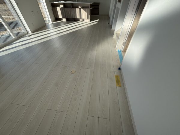 群馬県高崎市阿久津町 フロアコーティング 施工前の様子