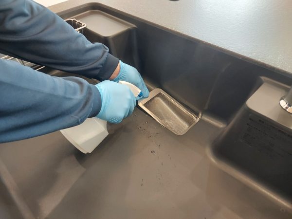 福島県いわき市 フロアコーティング 施工中の様子