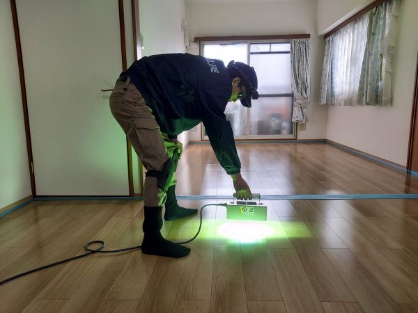 宮城県仙台市青葉区 フロアコーティング 施工中 ガラスUVコーティング