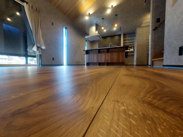 埼玉県加須市 フロアコーティング 施工前の様子