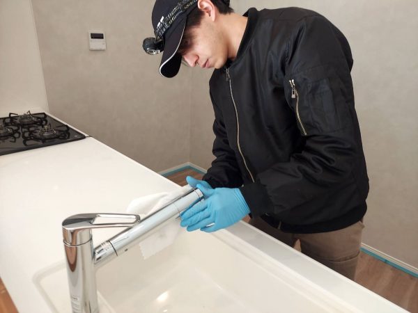 東京都大田区フロアコーティング 施工中 ガラスコーティング