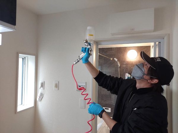 千葉県佐倉市 ハイブリット光触媒コーティング 施工中 