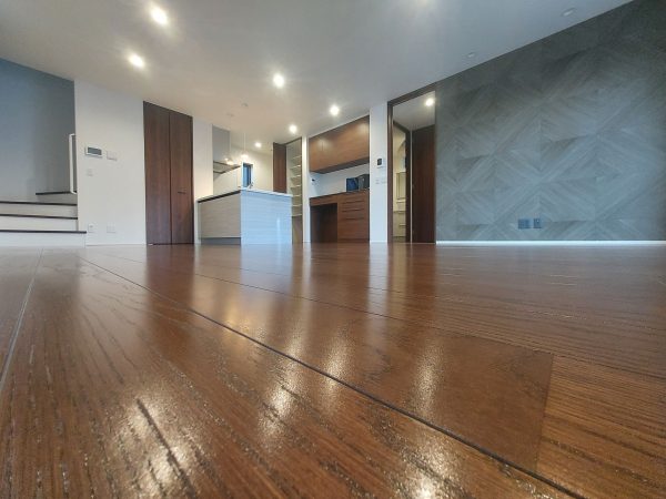 千葉県千葉市中央区 フロアコーティング 施工後 ガラスUVコーティング