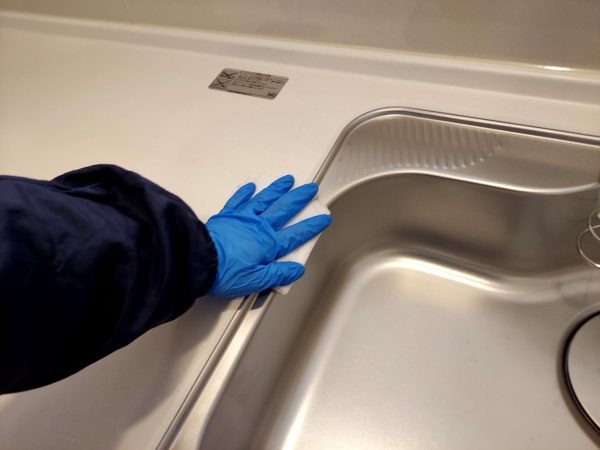 東京都江戸川区 フロアコーティング 施工中 ガラスUVコーティング