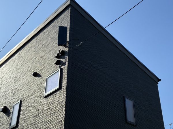 東京都府中市 新築戸建 外壁 デザインアンテナ取付後の仕上がり