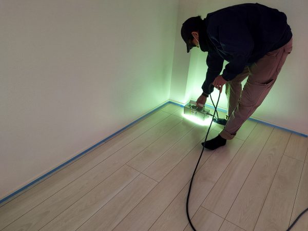 埼玉県川口市 フロアコーティング 施工中 わんスマイルコート