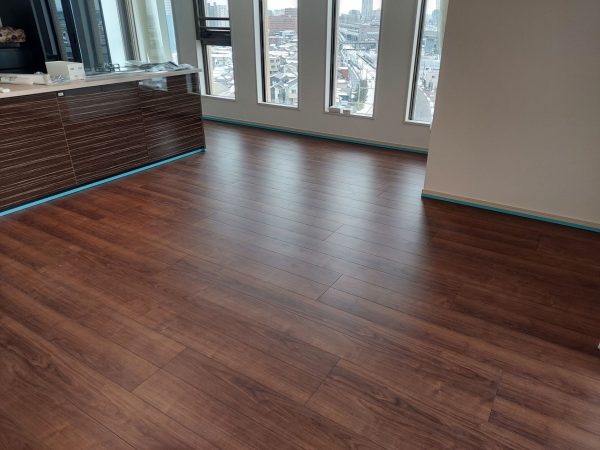 新潟市中央区 フロアコーティング 施工前の様子