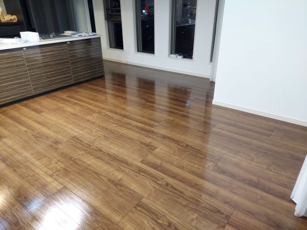 新潟市中央区 フロアコーティング 施工後 わんスマイルコート