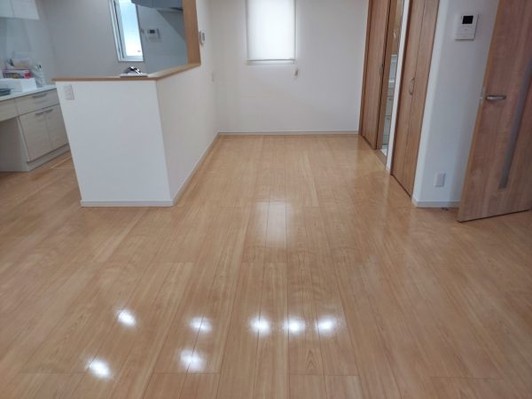 【新潟県長岡市】ペット用フロアコーティング施工事例|新築戸建 わんスマイルコート 新潟県長岡市 フロアコーティング 施工後 わんスマイルコート