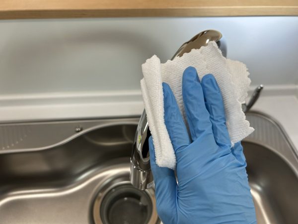 【新潟県長岡市】ペット用フロアコーティング施工事例|新築戸建 わんスマイルコート 新潟県長岡市 水まわり防カビ防汚フッ素コーティング 施工中