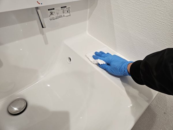 東京都葛飾区 水まわり防カビ防汚フッ素コーティン 施工中