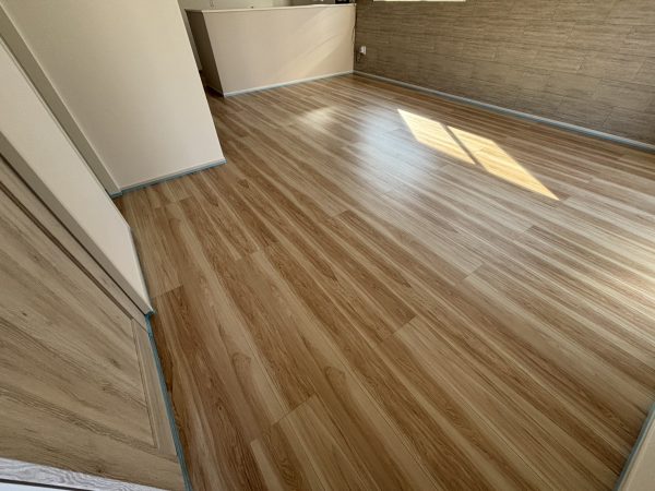 【埼玉県越谷市】フロアコーティング施工事例|新築戸建 ガラスUVコーティング 埼玉県越谷市 フロアコーティング 施工前の様子