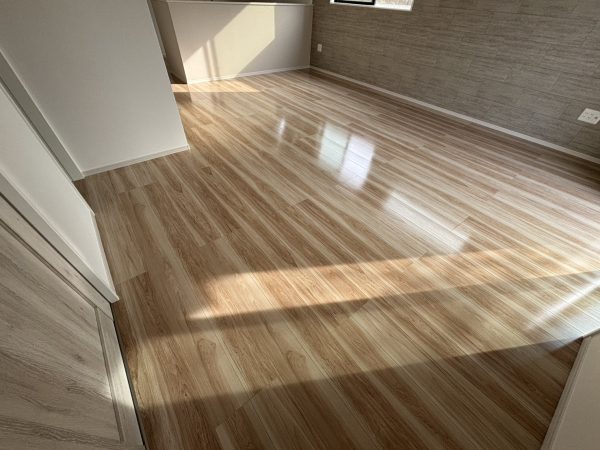 【埼玉県越谷市】フロアコーティング施工事例|新築戸建 ガラスUVコーティング 埼玉県越谷市 フロアコーティング 施工後 ガラスUVコーティング