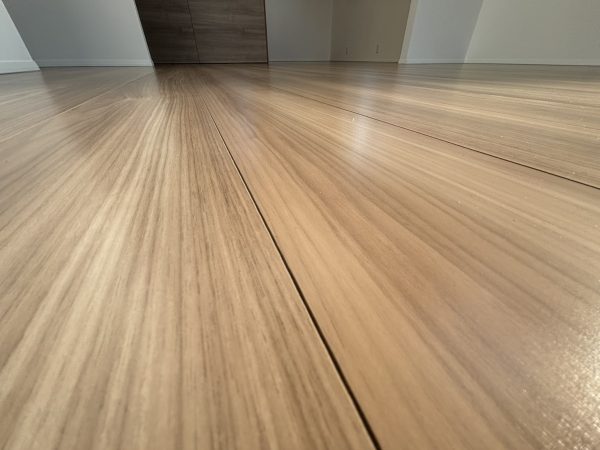 【埼玉県越谷市】フロアコーティング施工事例|新築戸建 ガラスUVコーティング 埼玉県越谷市 フロアコーティング 施工前の様子