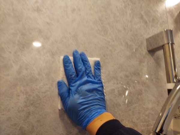 神奈川県藤沢市 水まわり防カビ防汚フッ素コーティン 施工中