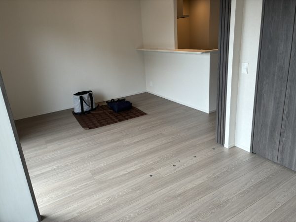 【東京都青梅市】フロアコーティング　新築マンション(デュオヒルズ青梅ザ・ファースト)　内覧会同行