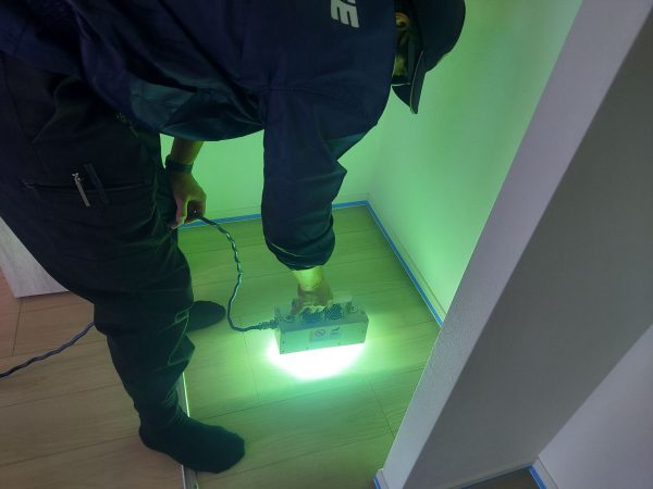 埼玉県川口市 フロアコーティング 施工中 わんスマイルコートplus マット仕上り