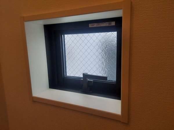 横浜市港南区 網戸取付の施工前 