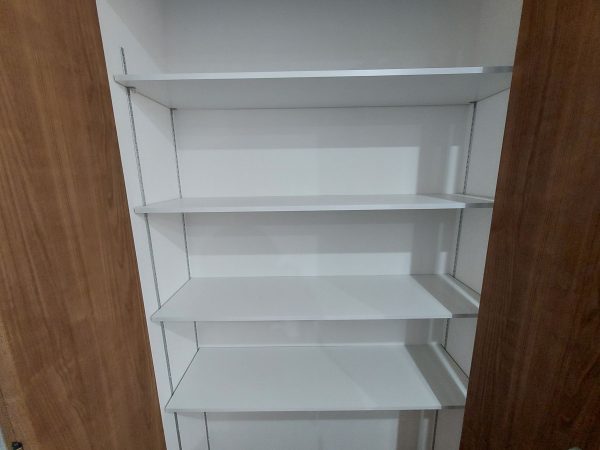 神奈川県鎌倉市 可動棚 施工後