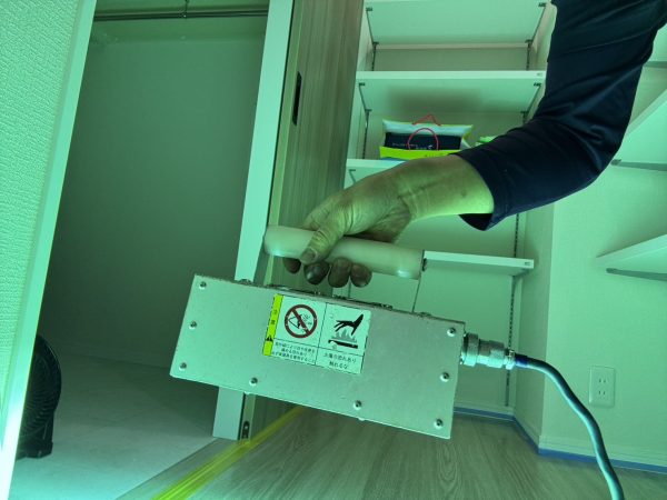 東京都練馬区 フロアコーティング 施工中 ガラスUVコーティング