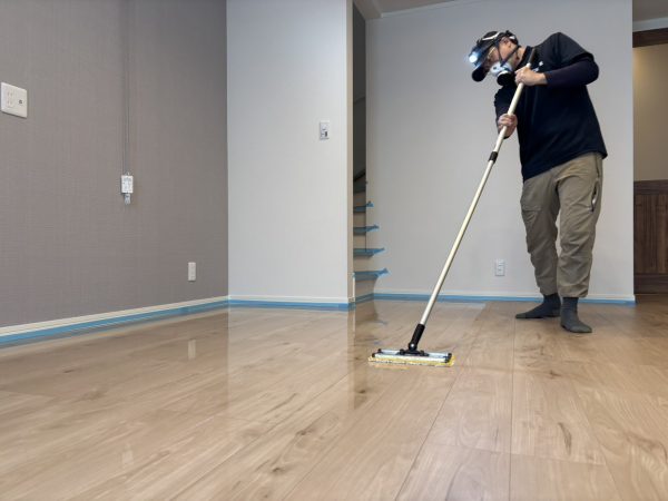 相模原市中央区 フロアコーティング 施工中 わんスマイルコート