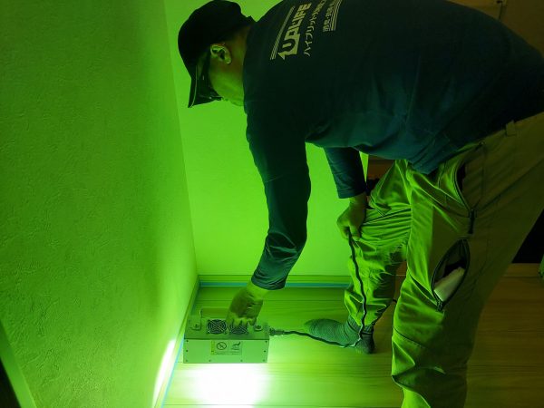 埼玉県さいたま市見沼区 フロアコーティング 施工中の様子