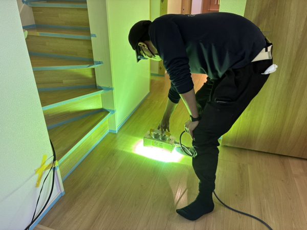 栃木県下野市 フロアコーティング 施工中の様子