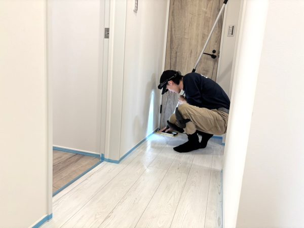 神奈川県横浜市 フロアコーティング 施工中の様子