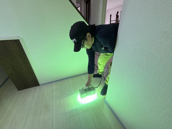 埼玉県行田市 フロアコーティング 施工中の様子