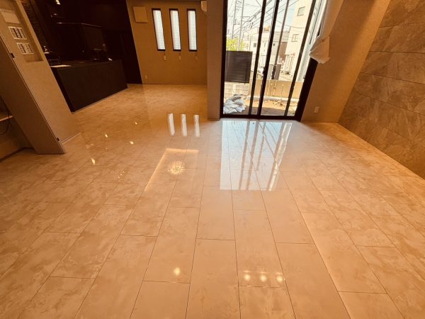 千葉県千葉市若葉区 フロアコーティング イエリアフロア　セレクト　石目柄 施工前の様子