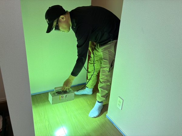 神奈川県相模原市 フロアコーティング 施工中の様子