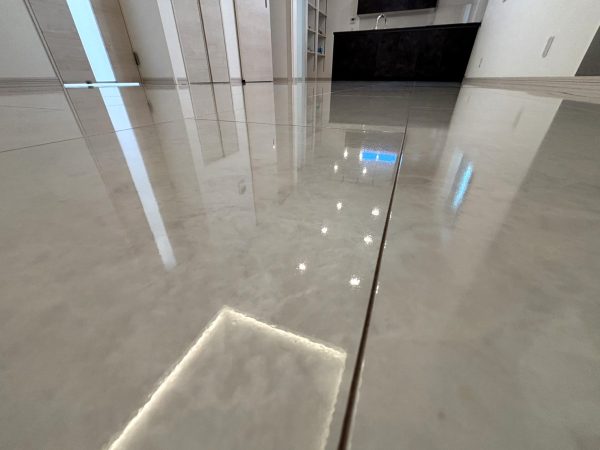 埼玉県さいたま市岩槻区　フロアコーティング 施工後 わんスマイルコート