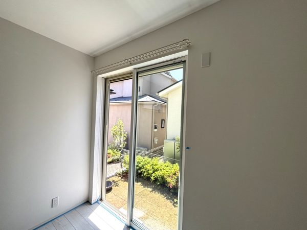 千葉県千葉市美浜区 オプション工事 施工後 カーテンレール