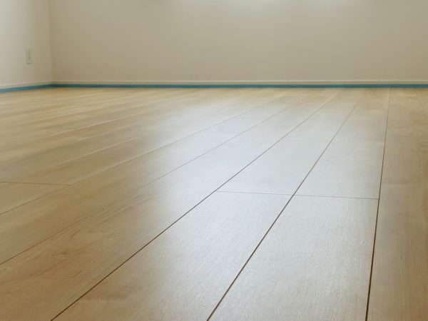 新潟県新潟市北区 フロアコーティング 施工前の様子