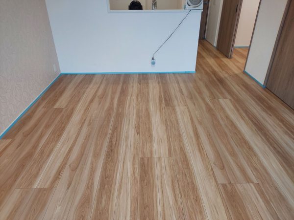 埼玉県川口市鳩ヶ谷 フロアコーティング 施工前の様子