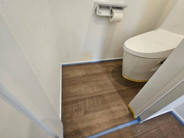 東京都大田区 フロアコーティング 施工前　トイレ