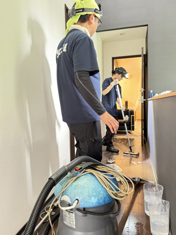 福島県別荘地フロアコーティング 剝離清掃