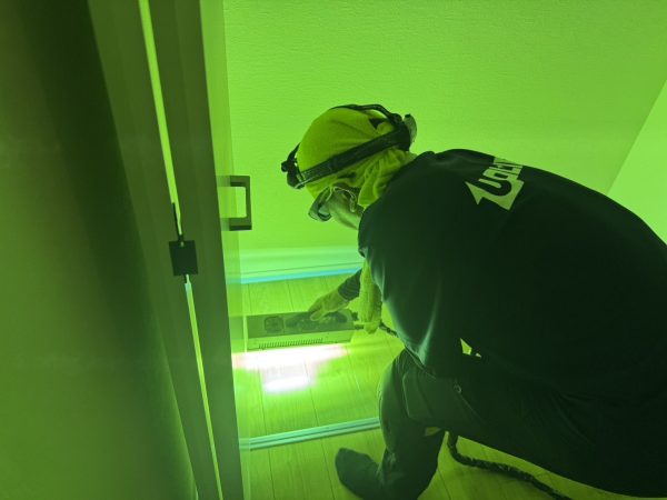 東京都練馬区 フロアコーティング 施工中の様子