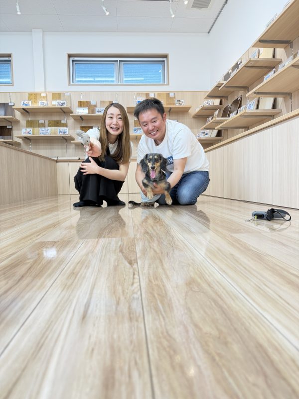 郡山ショールーム わんスマイルコート お客様の様子