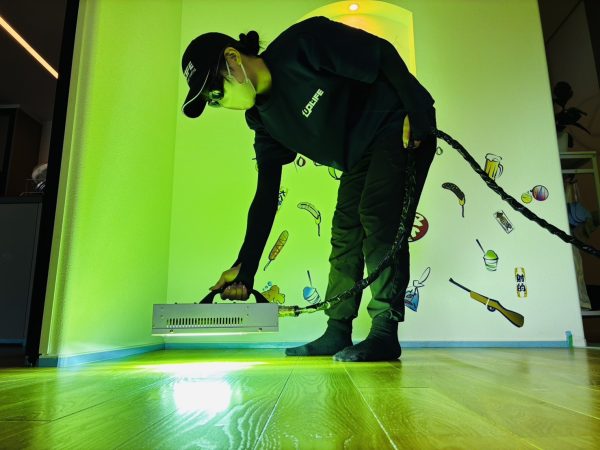 山形県米沢市 フロアコーティング 施工中の様子