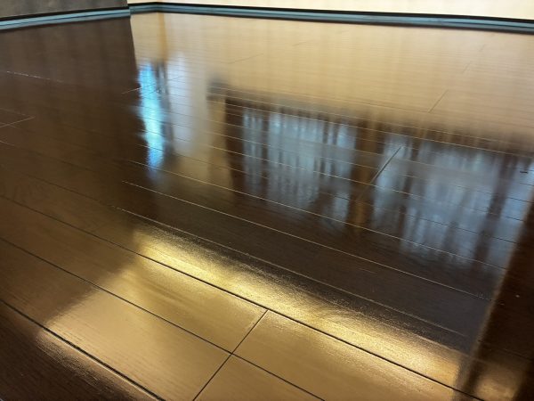 福島県別荘地 フロアコーティング 施工前の様子