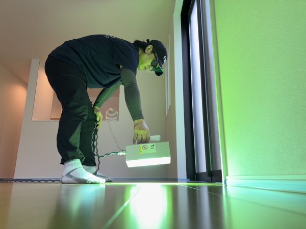 群馬県太田市 フロアコーティング 施工中の様子